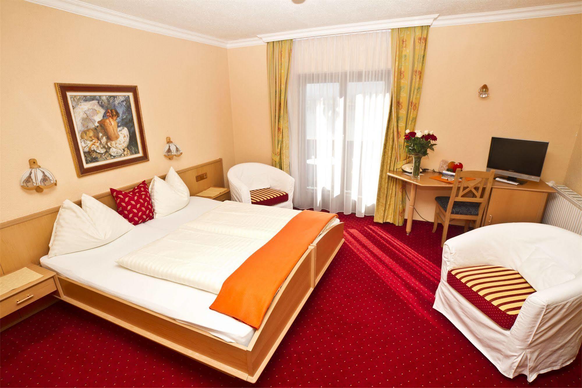 Hotel Seehang Garni Sankt Wolfgang im Salzkammergut Bagian luar foto